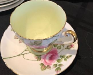 Shelley Rambler Rose 13747 Fine China Tea Cup and Saucer