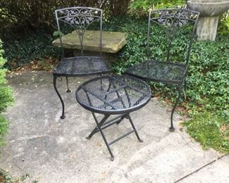 Outdoor Patio Set https://ctbids.com/#!/description/share/259890