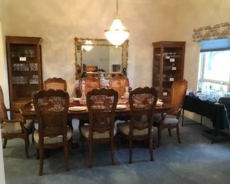 Heritage Dining Room Set