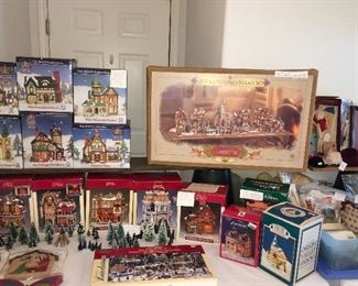 39 Piece Grandeur Noel Village