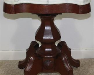 White marble top small Pedestal Victorian Style Side table/plant stand, 14” W x 14” D x 19” H