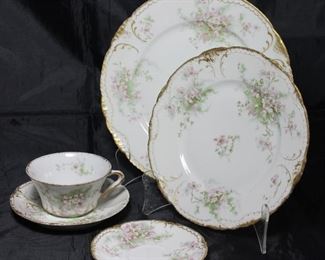 Theodore Haviland Limoges  France Memphis Queensware Company; 6 dinner plates, 1 luncheon plate, 6 salad plates, 6 cups and saucers, 3 Demitasse saucers