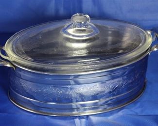 Glasbake oval casserole with chrome caddy