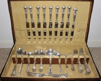 “Chantilly” by Gorham Sterling Silver Flatware c.1950: 8 Dinner knives, 1 French Knife, 8 Dinner Forks, 10 Salad Forks, 19 teaspoons, 8 Iced Tea Spoons, 6 individual butter knives, 2 Round soup spoons, 3 Table serving spoons, 1 meat fork, 1 gravy Ladle, 1 sugar Spoon and 1 Master butter knife 