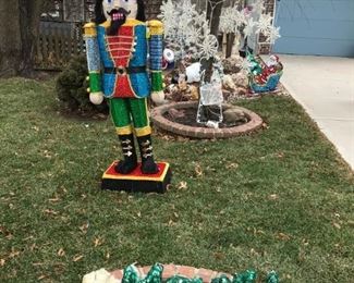 Large selection of Outdoor Christmas Lawn Decoration