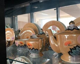 Another view of the lusterware tea set