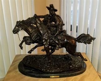 Detailed Pictures of the Frederic Remington Statue