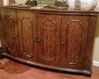 Another nice Credenza