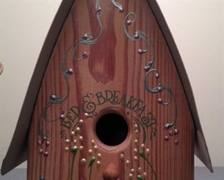 "Bed & Breakfast" birdhouse