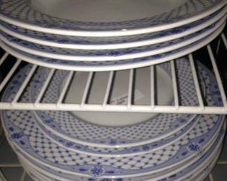 Porcellane miscellaneous dishes 