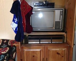 TV entertainment cabinet