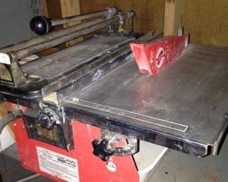 Tile saw
