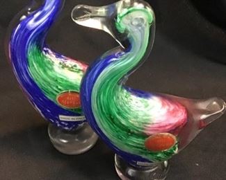 Assorted glass bird and sea life glass figurines https://ctbids.com/#!/description/share/260007