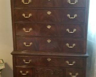 Beautiful quality inlaid wood chest