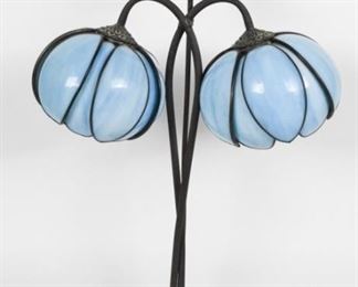 Handel Style Lily Lamp