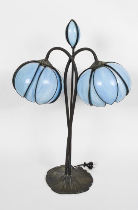 Handel Style Lily Lamp