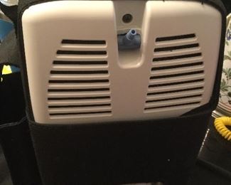 AirSep free style portable oxygen concentrator. With extra batteries. 