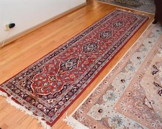 Persian Kashan Carpet / Rug Runner (approx. 9'10" x 2'7")
