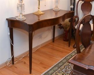 Lovely Traditional Console Table / Server