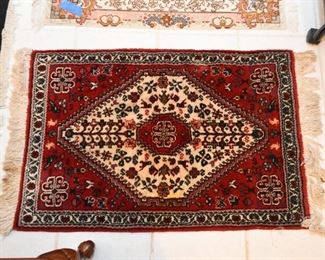Persian Carpet / Rug (approx. 2'2" x 3'2")