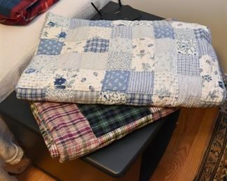 Bed Linens & Throws