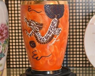 Chinese & Japanese Porcelain (Plates & Vases)