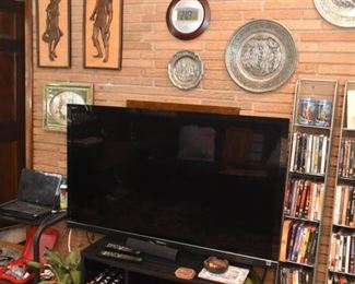 Sony Bravia Flatscreen TV, TV Stand