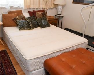 Queen Size Beautyrest Mattress & Box Spring, Throw Pillows