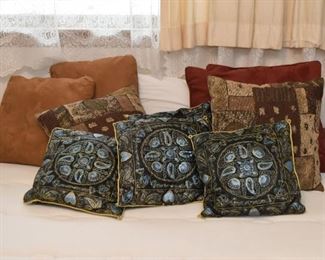 Throw Pillows