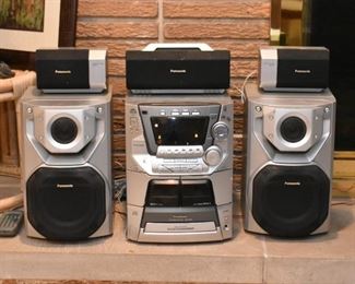 Panasonic Bookshelf Stereo System