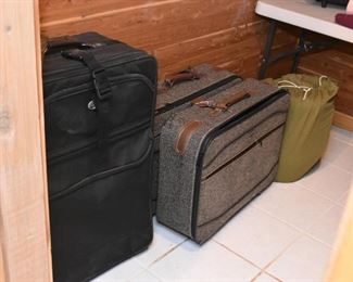 Luggage / Suitcases
