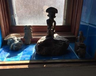 'Pre-Columbian' figures