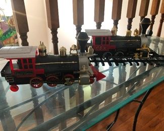 Like, so many choo choos