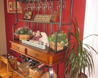 Thomasville Dining Suite