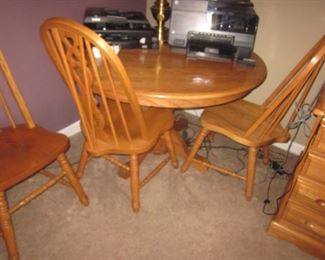 Pedestal Oak Table and Seating