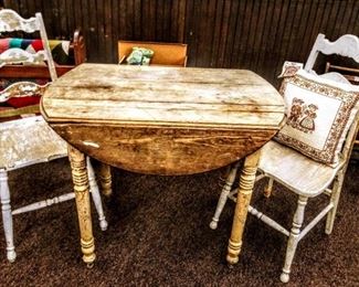 PRIMITIVE DROPLEAF TABLE WITH LADDERBACK CHAIRS