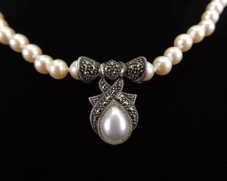 .925 Sterling Silver Art Nouveau Pearl Necklace
