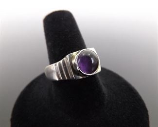 .925 Sterling Silver Amethyst Cabochon Ring Size 8.25
