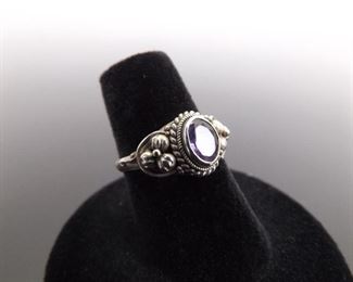 .925 Sterling Silver Navajo Oval Cut Amethyst Ring Size 6.5
