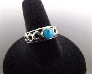 .925 Sterling Silver Howlite Cabochon Ring Size 6
