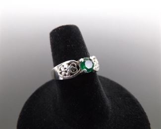 .925 Sterling Silver Emerald Crystal Ring Size 6.5
