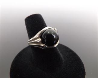 .925 Sterling Silver Floating Onyx Ball Ring Size 7
