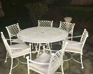White Round Patio Table with 6 Chairs