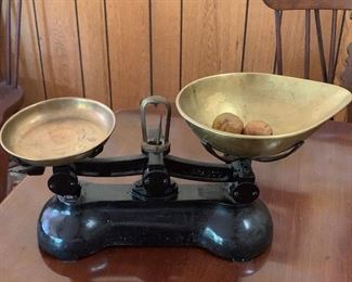 Antique scale