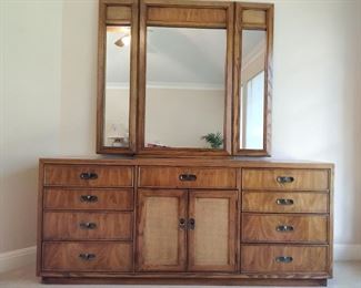 dresser with mirror