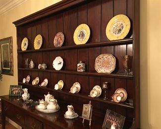 English Sideboard, Antique Handsome Primitive Style, Great Display and perfect depth !