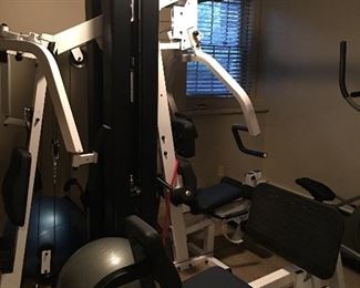 Body Solid Universal Gym