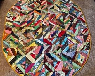 Oval table topper. Zigzag machine stitch and binding. No rips, stains, tears. Excellent vintage condition. 78” x 60”