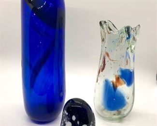 A talented artist in his own right, our client has allowed us to offer a portion of his collection in this sale. This is one of many pieces of blown glass created by our client. 