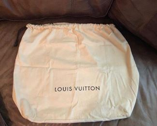 Louis Vuitton dust bag. Sadly, no hand bag to go with it.